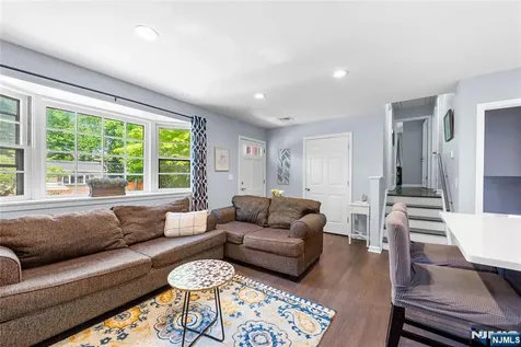 16 Sioux Trail Denville Township NJ 07834