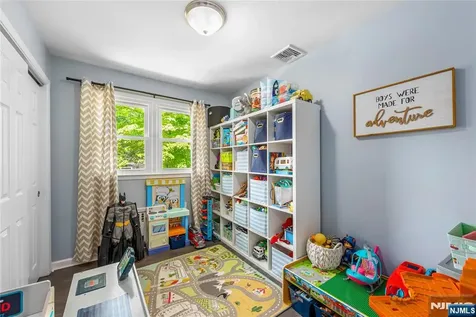 16 Sioux Trail Denville Township NJ 07834