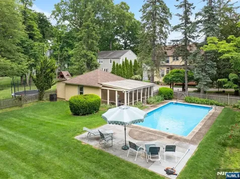 164 S Highwood Avenue Glen Rock NJ 07452