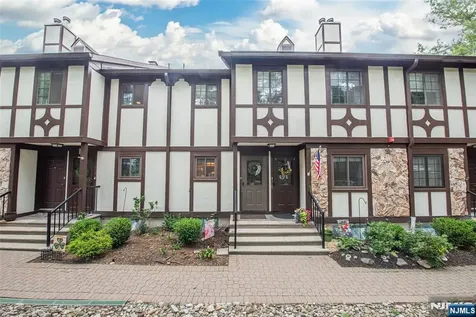 309 Mark Twain Way Mahwah NJ 07430