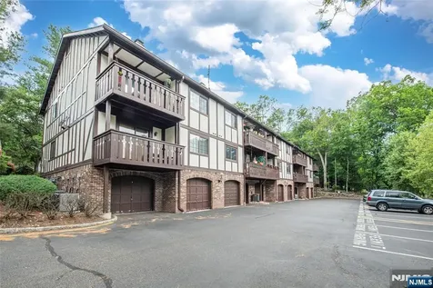 309 Mark Twain Way Mahwah NJ 07430