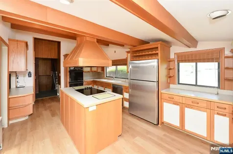 235 Godwin Avenue Wyckoff NJ 07481