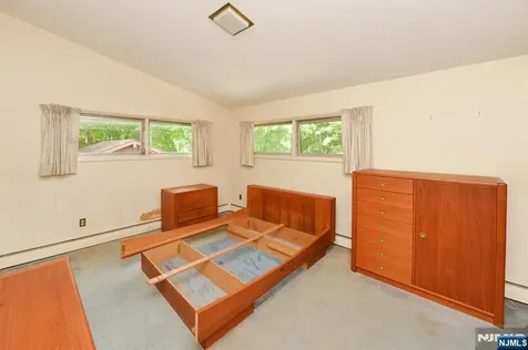 235 Godwin Avenue Wyckoff NJ 07481