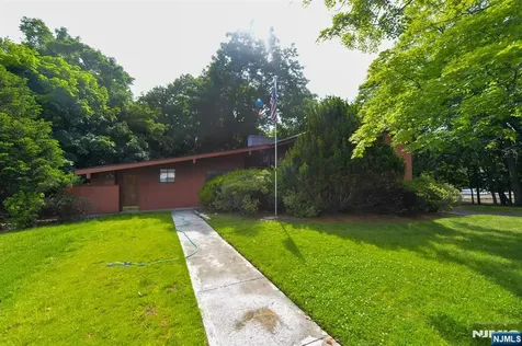 235 Godwin Avenue Wyckoff NJ 07481