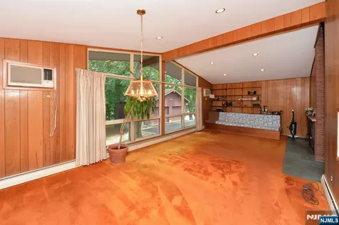 235 Godwin Avenue Wyckoff NJ 07481