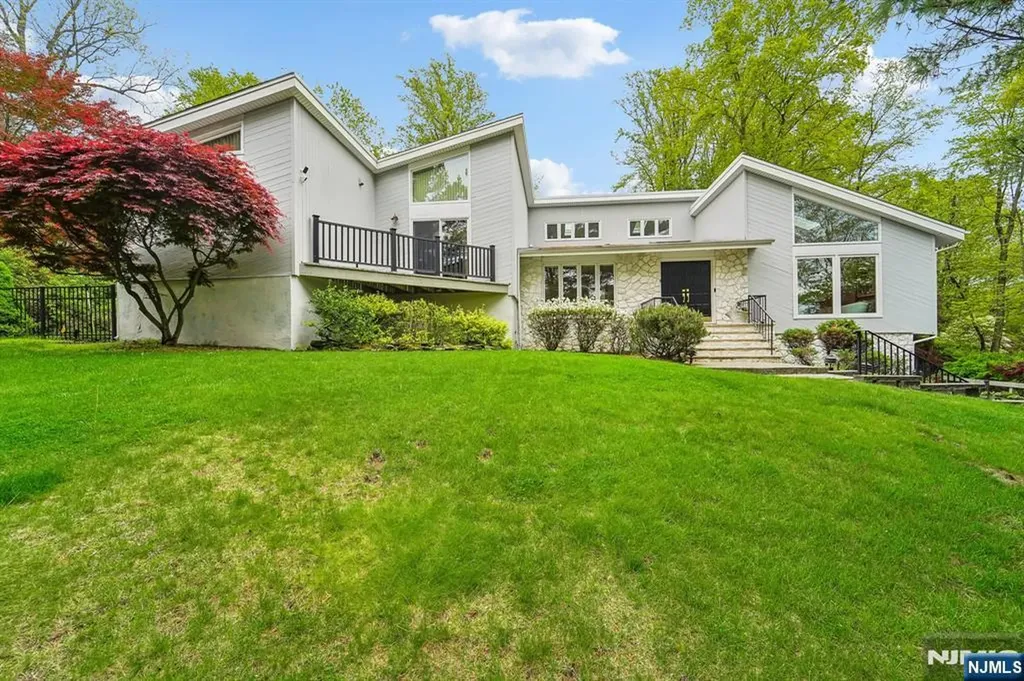 8 Union Hill Road Denville Township NJ 07834
