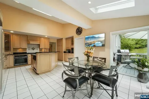 8 Union Hill Road Denville Township NJ 07834