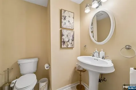 8 Union Hill Road Denville Township NJ 07834
