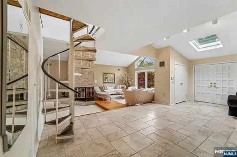 8 Union Hill Road Denville Township NJ 07834
