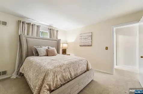 8 Union Hill Road Denville Township NJ 07834