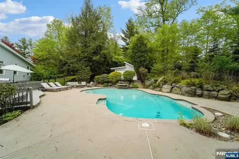 8 Union Hill Road Denville Township NJ 07834