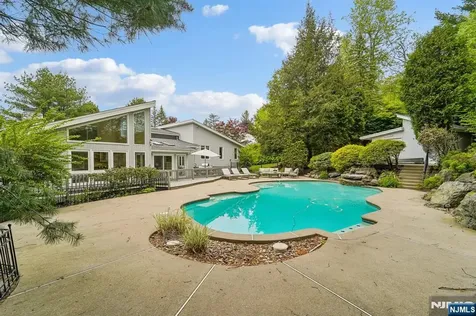 8 Union Hill Road Denville Township NJ 07834