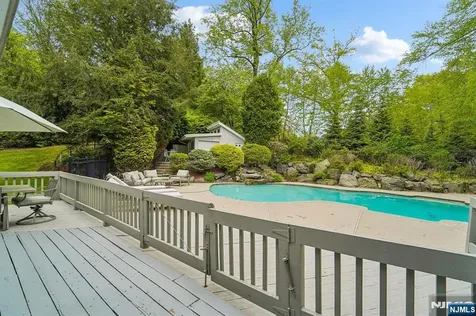 8 Union Hill Road Denville Township NJ 07834