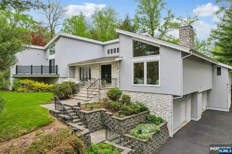 8 Union Hill Road Denville Township NJ 07834