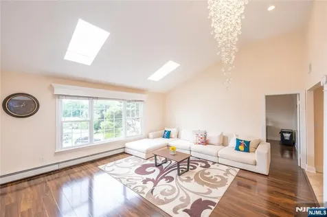 12 Rene Court Wayne NJ 07470
