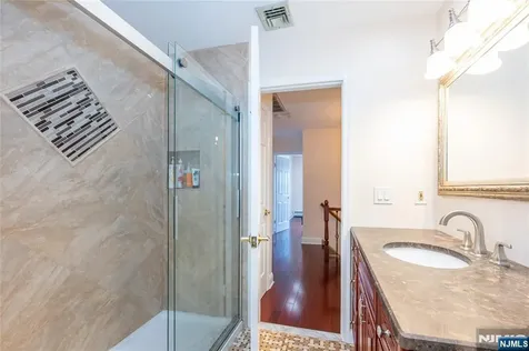 12 Rene Court Wayne NJ 07470