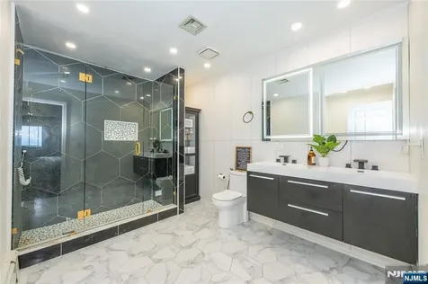 12 Rene Court Wayne NJ 07470