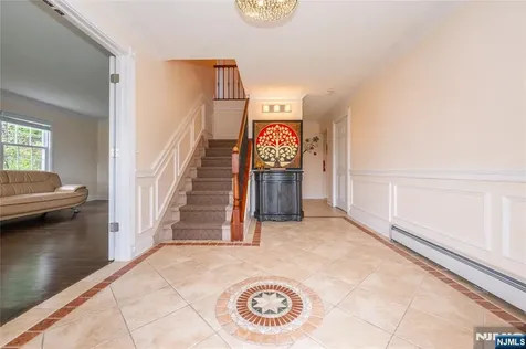 12 Rene Court Wayne NJ 07470