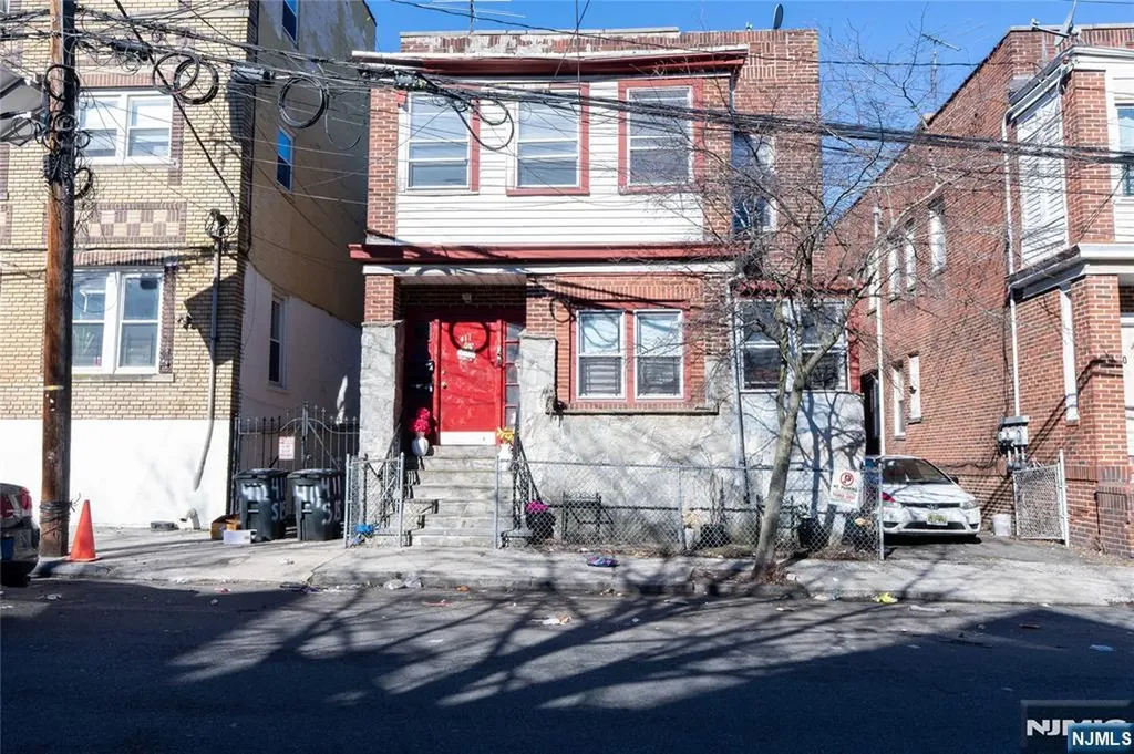 411 15th Street Newark NJ 07103