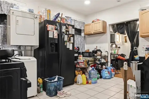 411 15th Street Newark NJ 07103