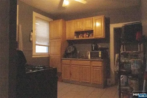 411 15th Street Newark NJ 07103