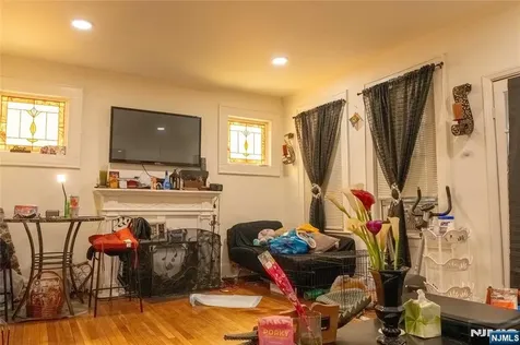 411 15th Street Newark NJ 07103