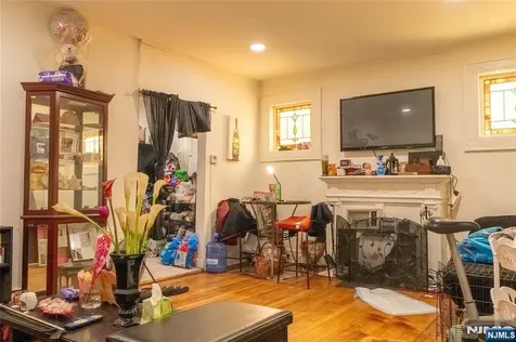411 15th Street Newark NJ 07103