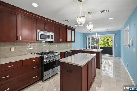 376 Kenwood Englewood NJ 07631