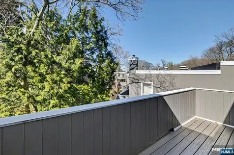 376 Kenwood Englewood NJ 07631