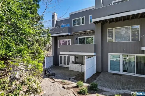 376 Kenwood Englewood NJ 07631