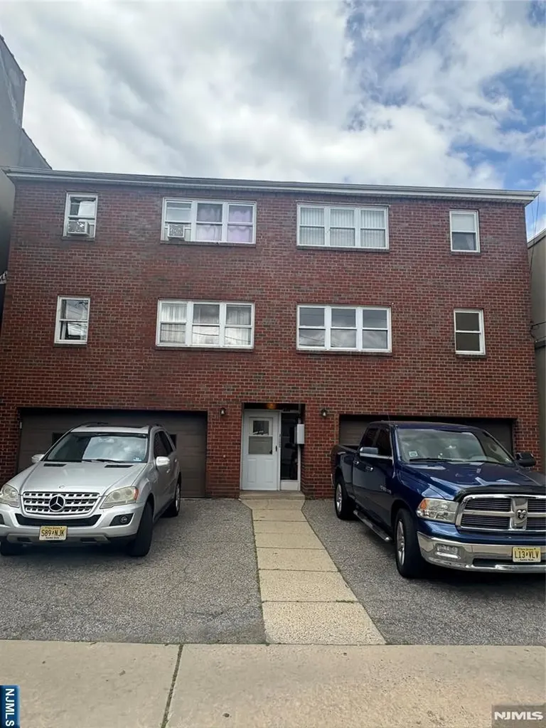 399 Walker Street Fairview NJ 07022
