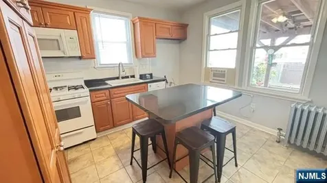 760 Hamilton Street Harrison NJ 07029