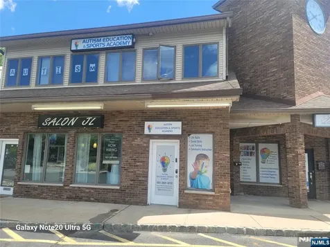 435-437 Hollywood Avenue Fairfield NJ 07004
