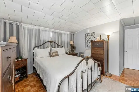 24 Robertson Road West Orange NJ 07052