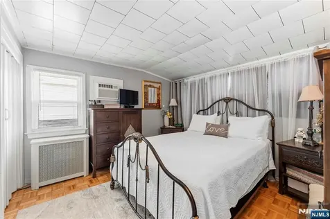 24 Robertson Road West Orange NJ 07052
