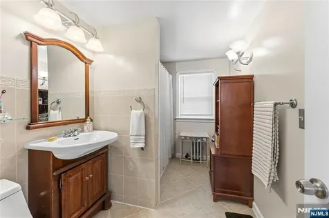 24 Robertson Road West Orange NJ 07052