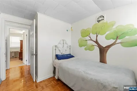24 Robertson Road West Orange NJ 07052