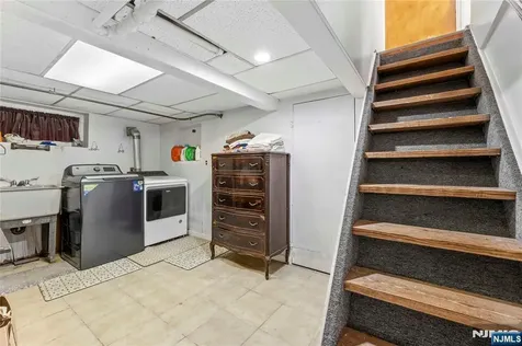 24 Robertson Road West Orange NJ 07052
