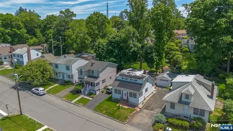 24 Robertson Road West Orange NJ 07052