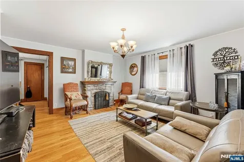 24 Robertson Road West Orange NJ 07052