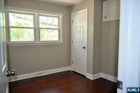 176 Yawpo Avenue Oakland NJ 07436