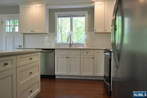176 Yawpo Avenue Oakland NJ 07436
