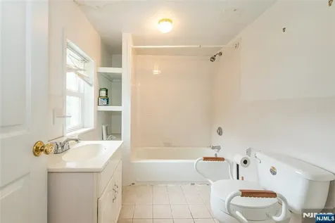 116 Forest Street Montclair NJ 07042
