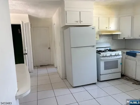 106-108 Smith Street Newark NJ 07106