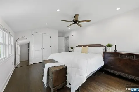 35 Stuart Street Waldwick NJ 07463