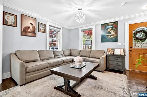 59 Colonial Parkway Dumont NJ 07628