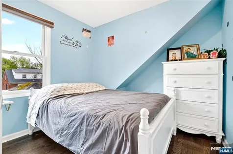 59 Colonial Parkway Dumont NJ 07628
