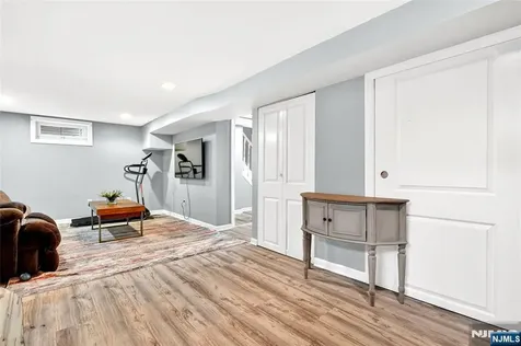 59 Colonial Parkway Dumont NJ 07628