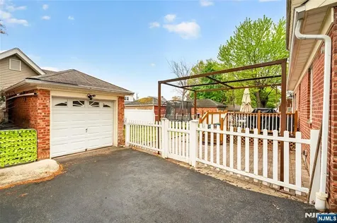 59 Colonial Parkway Dumont NJ 07628