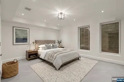 648 Falmouth Avenue Paramus NJ 07652